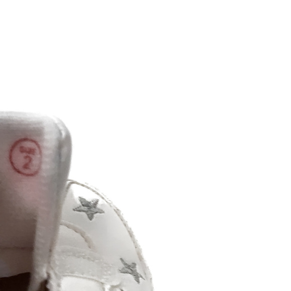 Kensie Baby Girls White Runners Size 2 - Picture 4 of 8